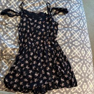 American Eagle Romper with off the shoulder sleeves